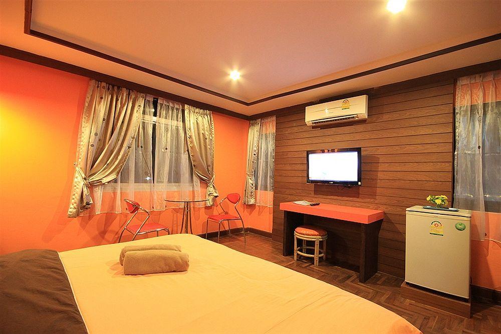 The Palm Delight Lodge Pantai Jomtien Luaran gambar