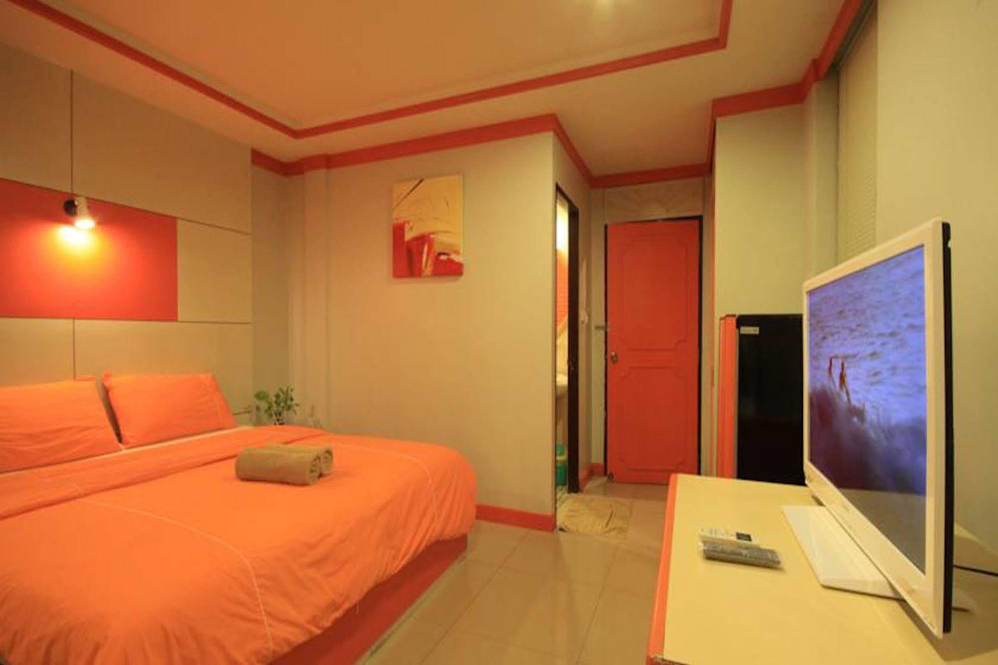 The Palm Delight Lodge Pantai Jomtien Luaran gambar