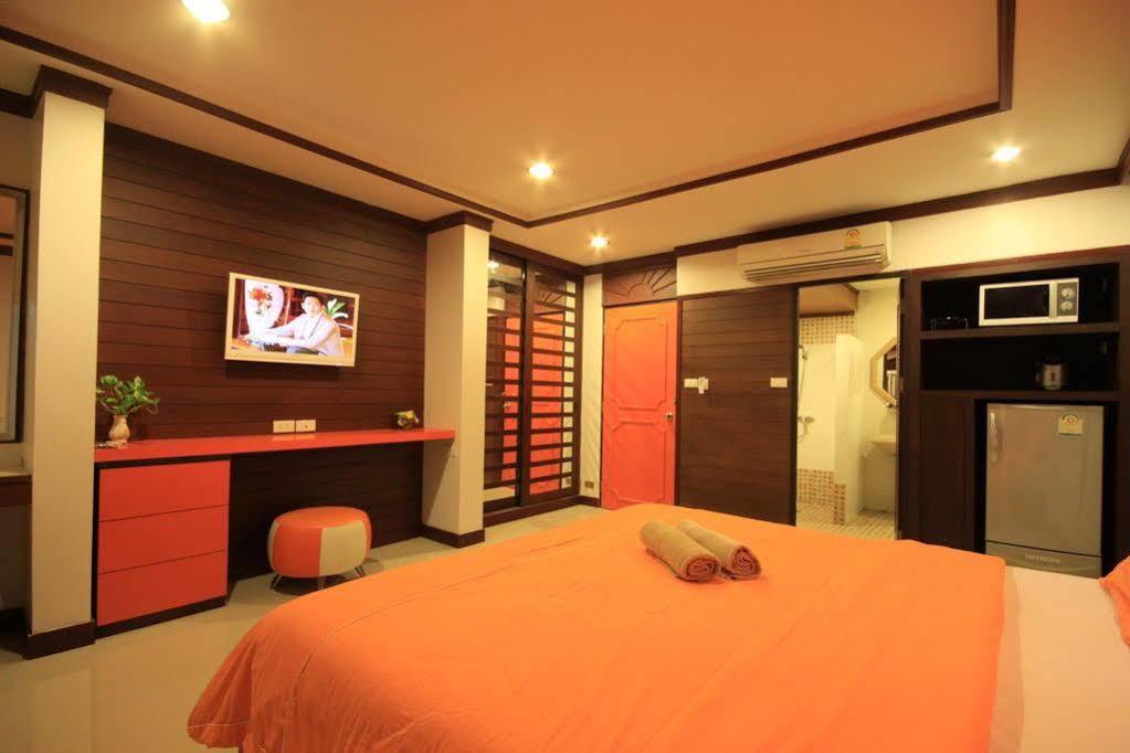 The Palm Delight Lodge Pantai Jomtien Luaran gambar