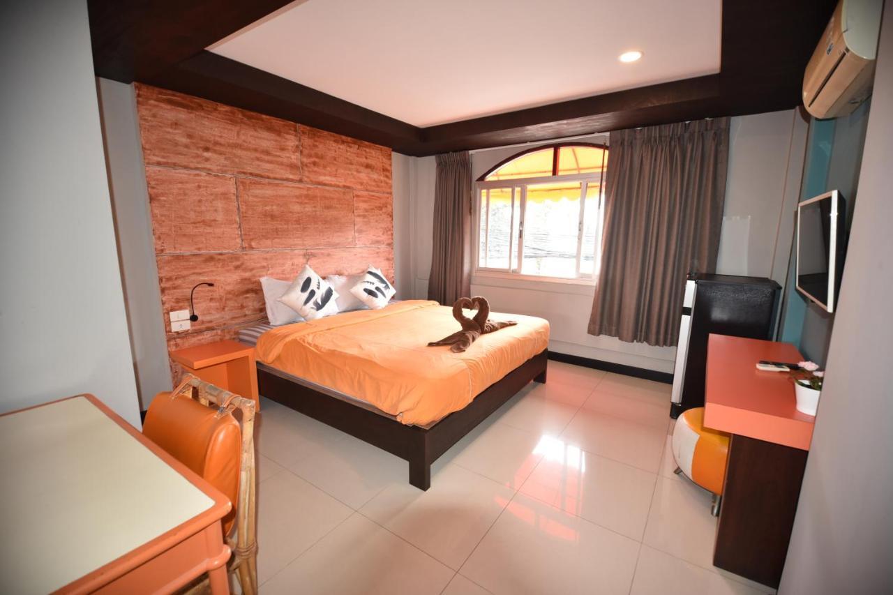 The Palm Delight Lodge Pantai Jomtien Luaran gambar