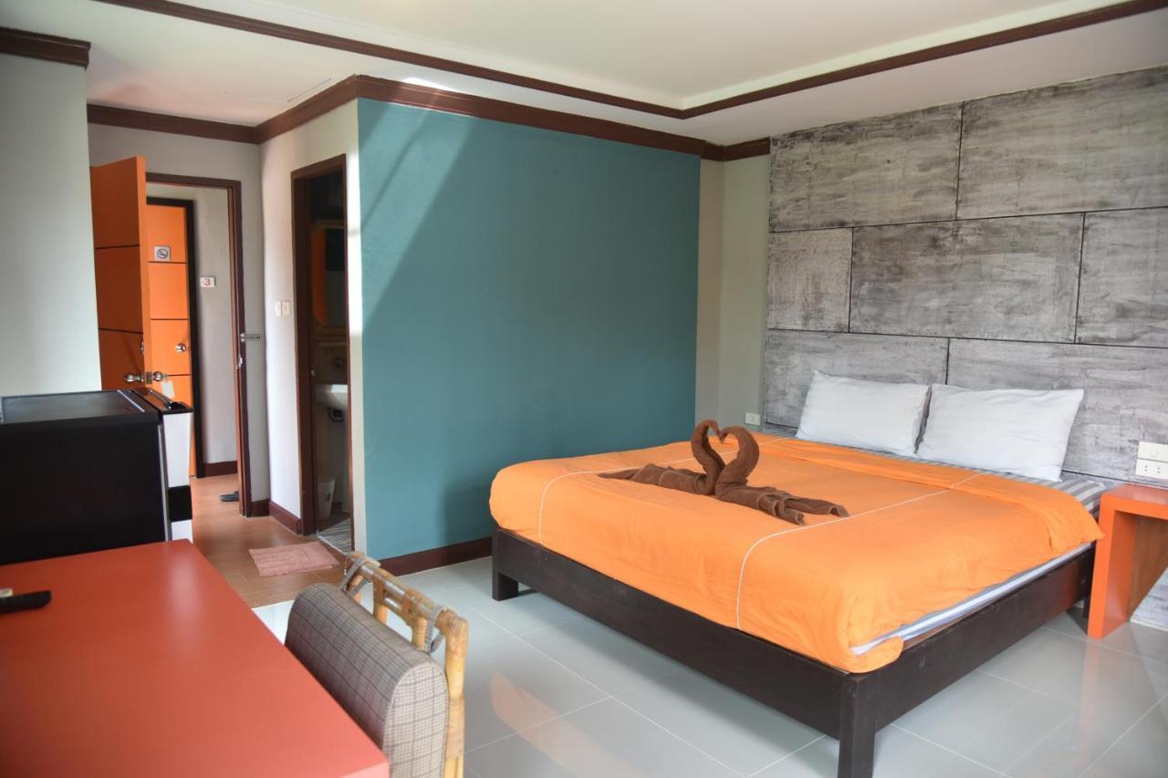 The Palm Delight Lodge Pantai Jomtien Luaran gambar