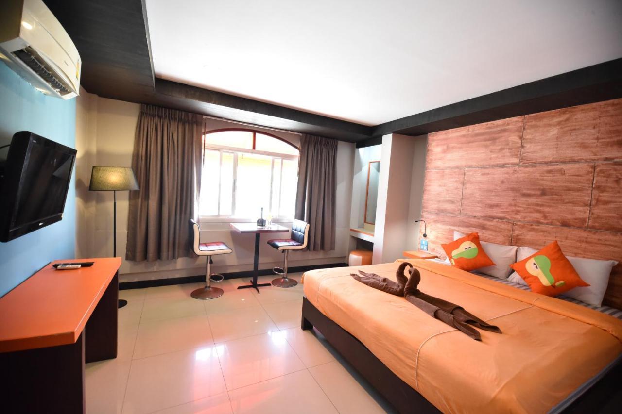 The Palm Delight Lodge Pantai Jomtien Luaran gambar