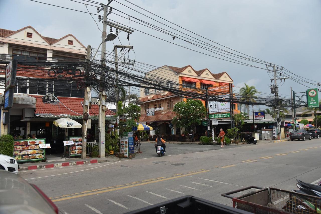 The Palm Delight Lodge Pantai Jomtien Luaran gambar
