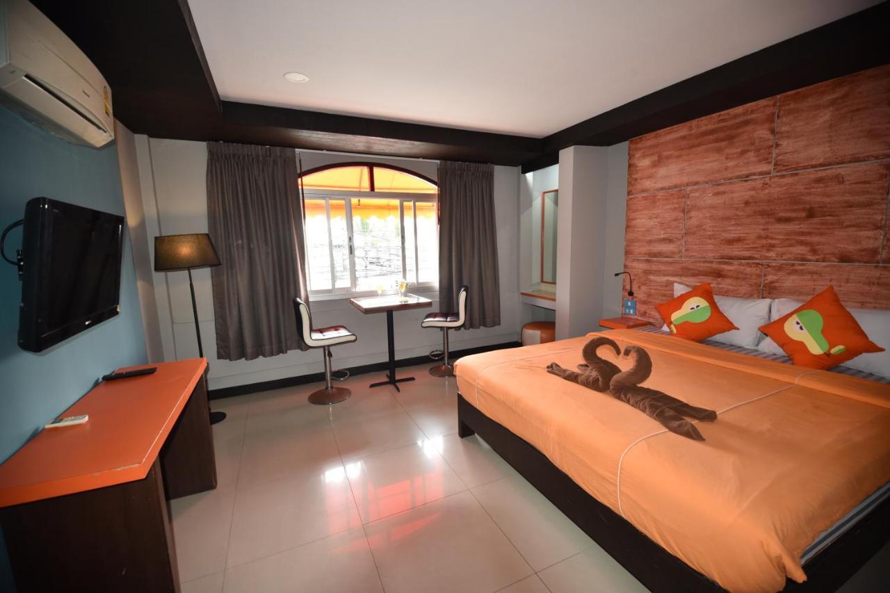 The Palm Delight Lodge Pantai Jomtien Luaran gambar