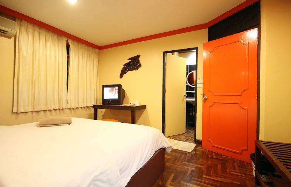 The Palm Delight Lodge Pantai Jomtien Luaran gambar